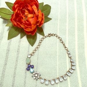 🍍Statement costume necklace